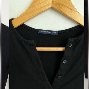 Brandy Melville cropped button down top